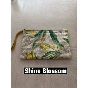 Shine Blossom Large Tropical Leaf‎ Print Clutch